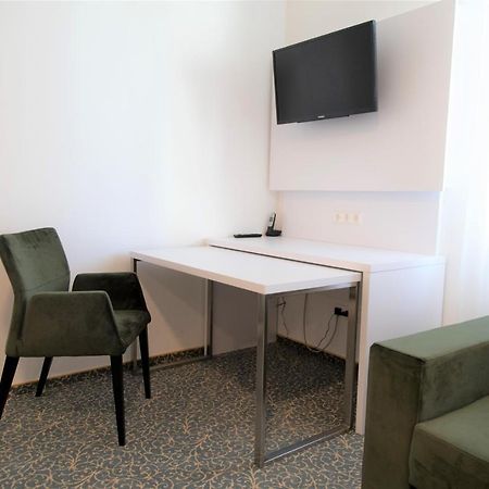 Amplidi Hotel ハノーファー エクステリア 写真