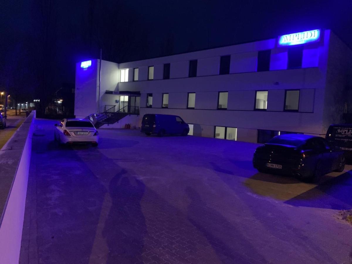 Amplidi Hotel ハノーファー エクステリア 写真