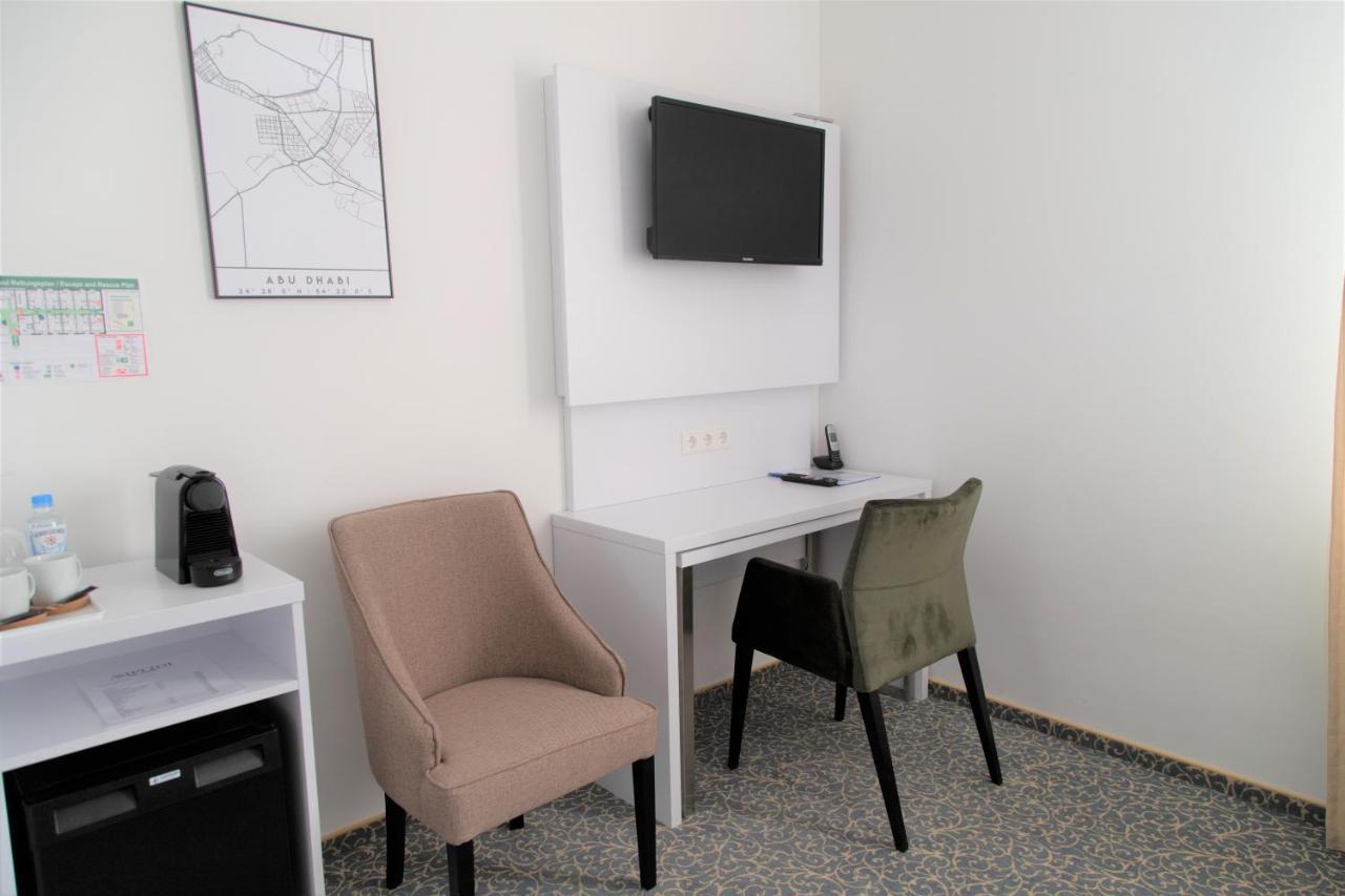 Amplidi Hotel ハノーファー エクステリア 写真