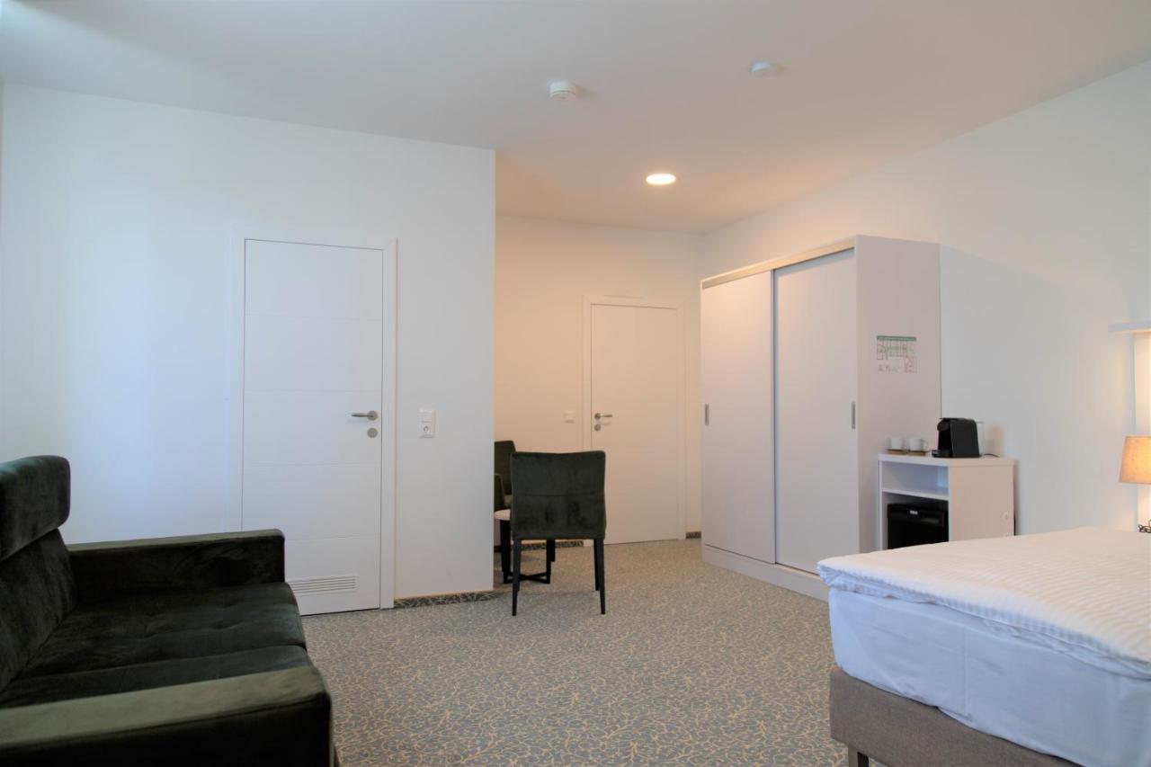 Amplidi Hotel ハノーファー エクステリア 写真